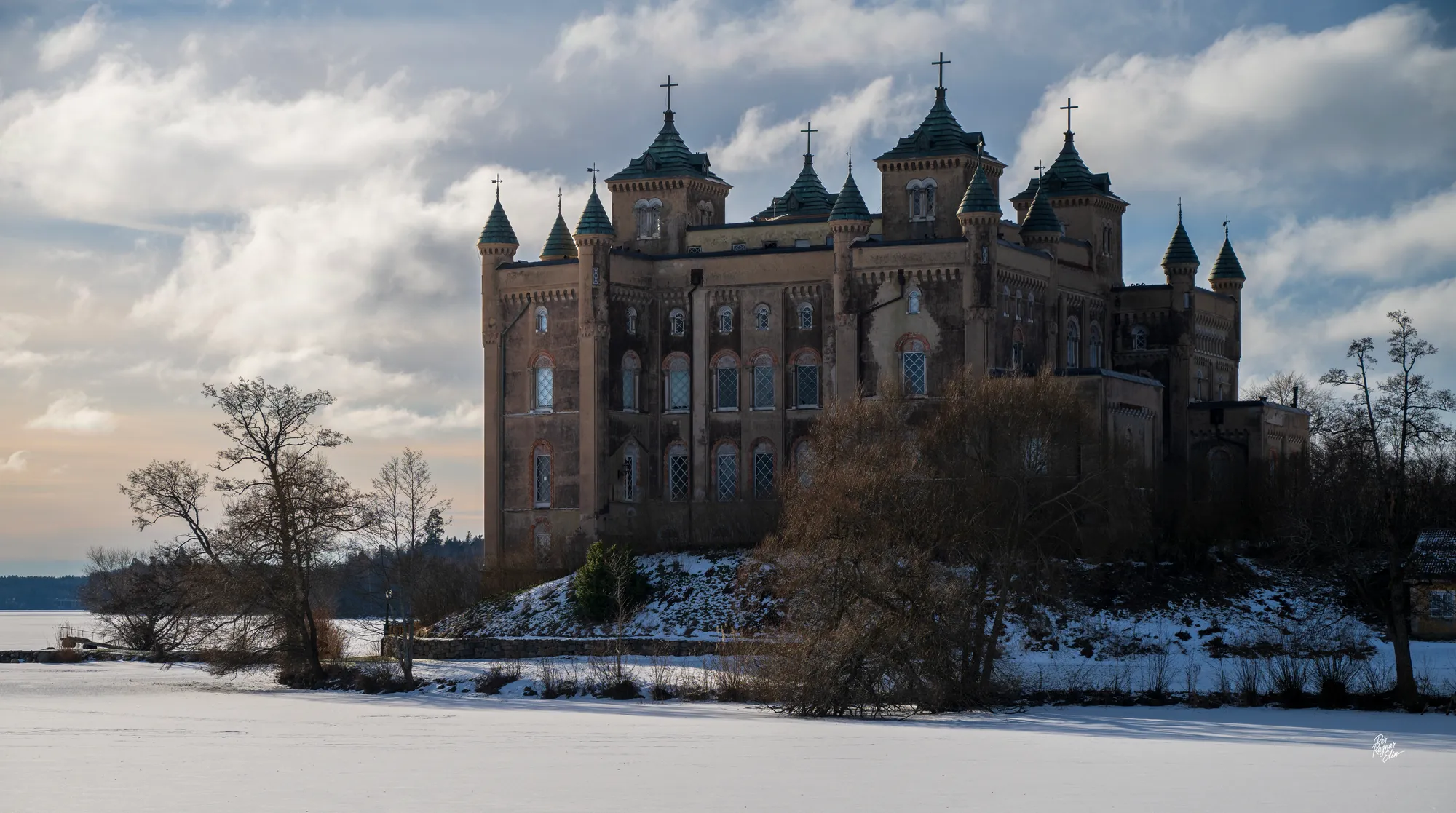 Köping och Stora Sundby Slott